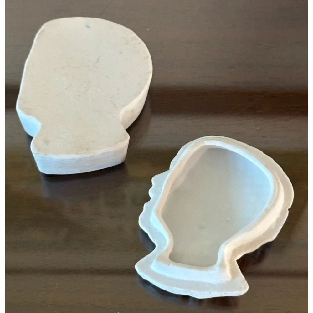 Antique Bisque Porcelain Figural Child‎ Yelling Bonnet Trinket Box German Unmark